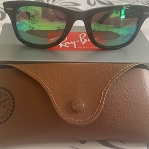 Ray-Ban